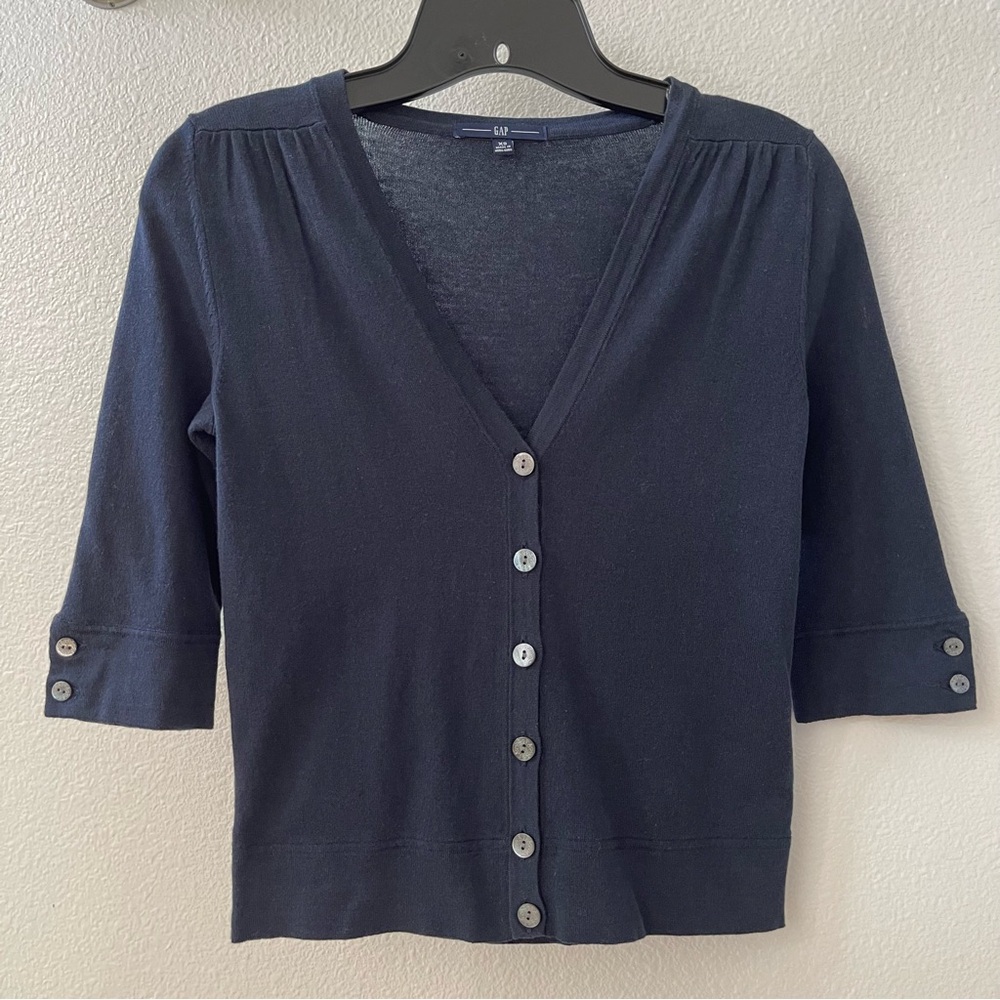 GAP 100% Cotton Navy Top Elbow Sleeve Mother Of Pearl Buttons Size XS Cardigan